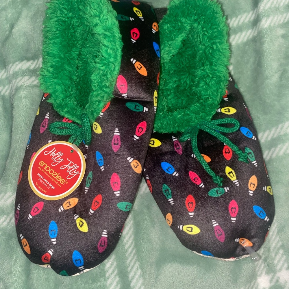Snoozies Unisex Holiday Slippers NWT Size 13
